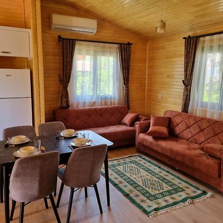 Ugur Pansiyon Bungalows Çıralı Kültér fotó
