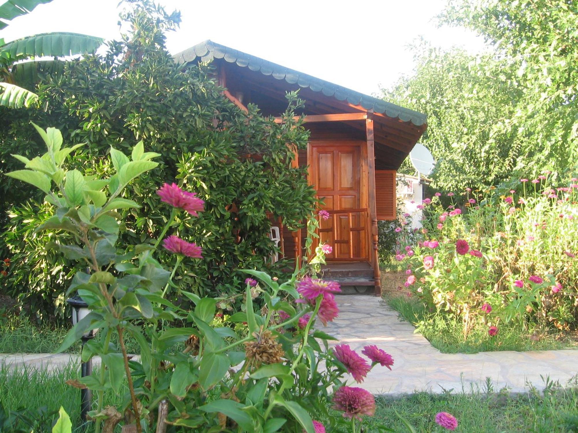 Ugur Pansiyon Bungalows Çıralı Kültér fotó