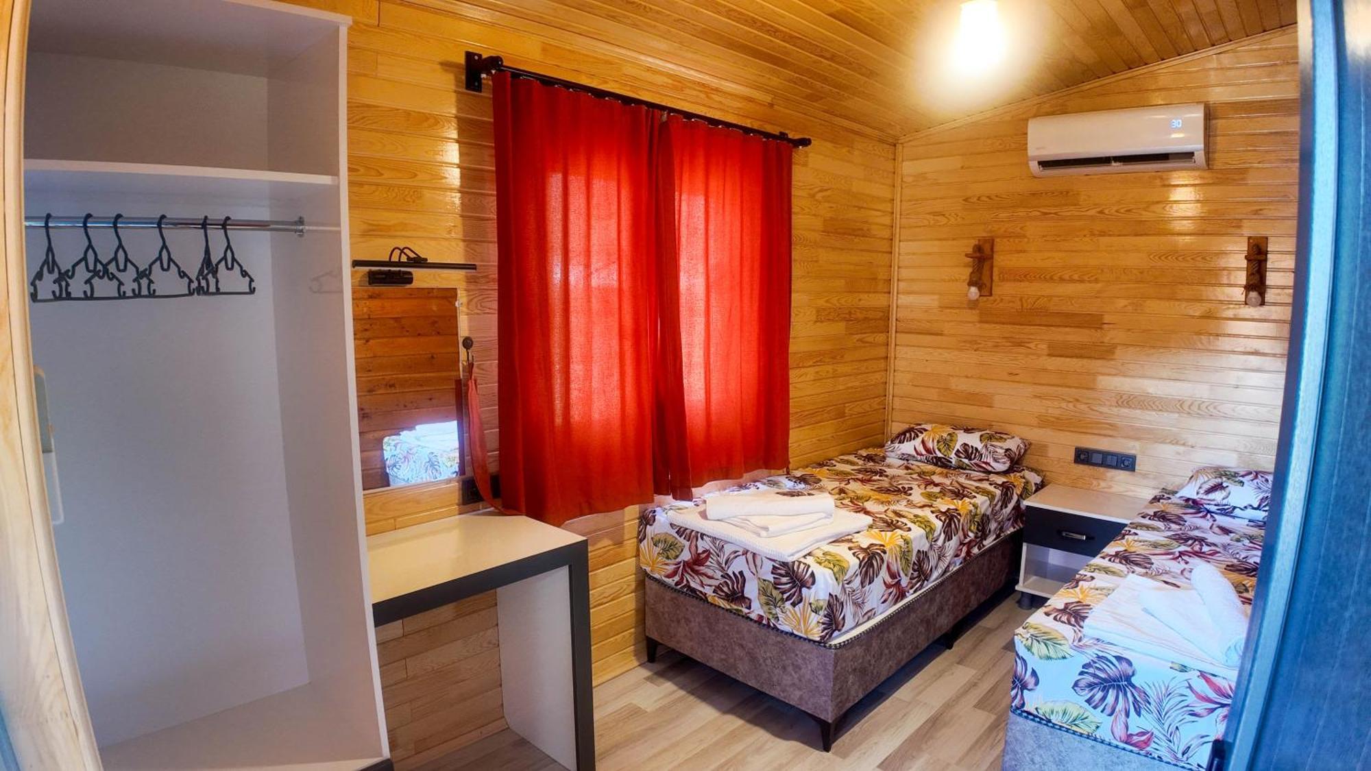 Ugur Pansiyon Bungalows Çıralı Kültér fotó