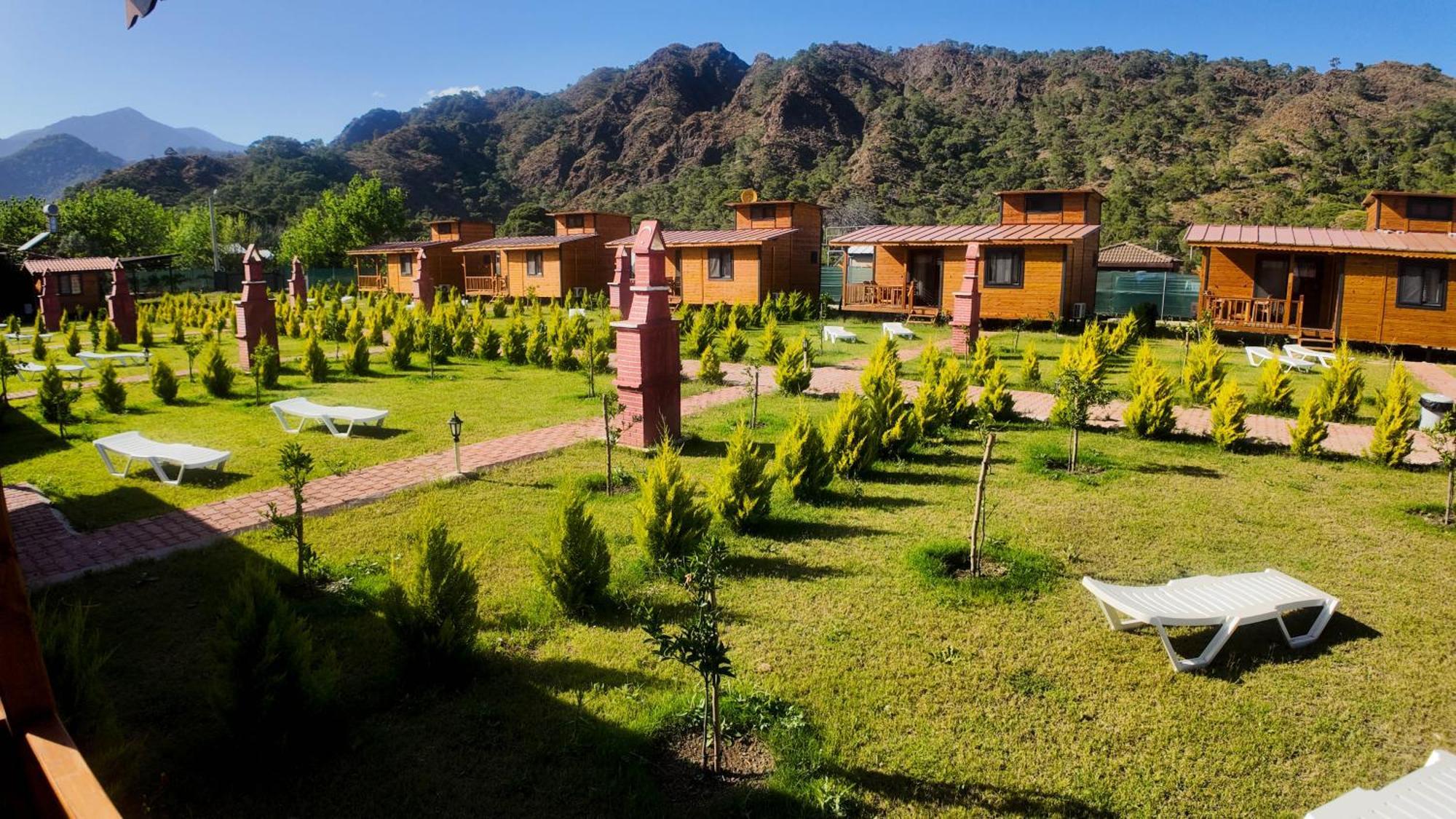 Ugur Pansiyon Bungalows Çıralı Kültér fotó