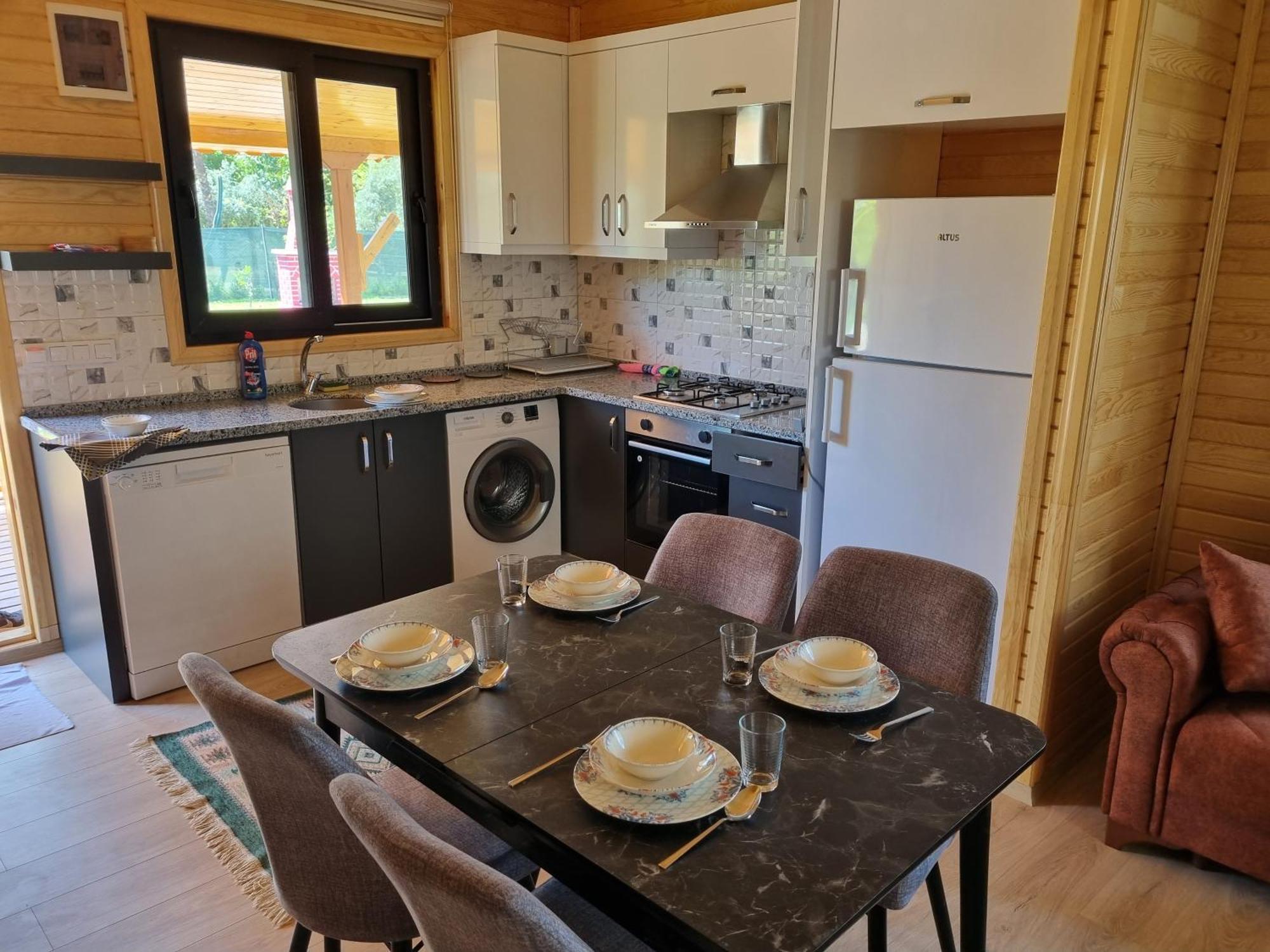 Ugur Pansiyon Bungalows Çıralı Kültér fotó