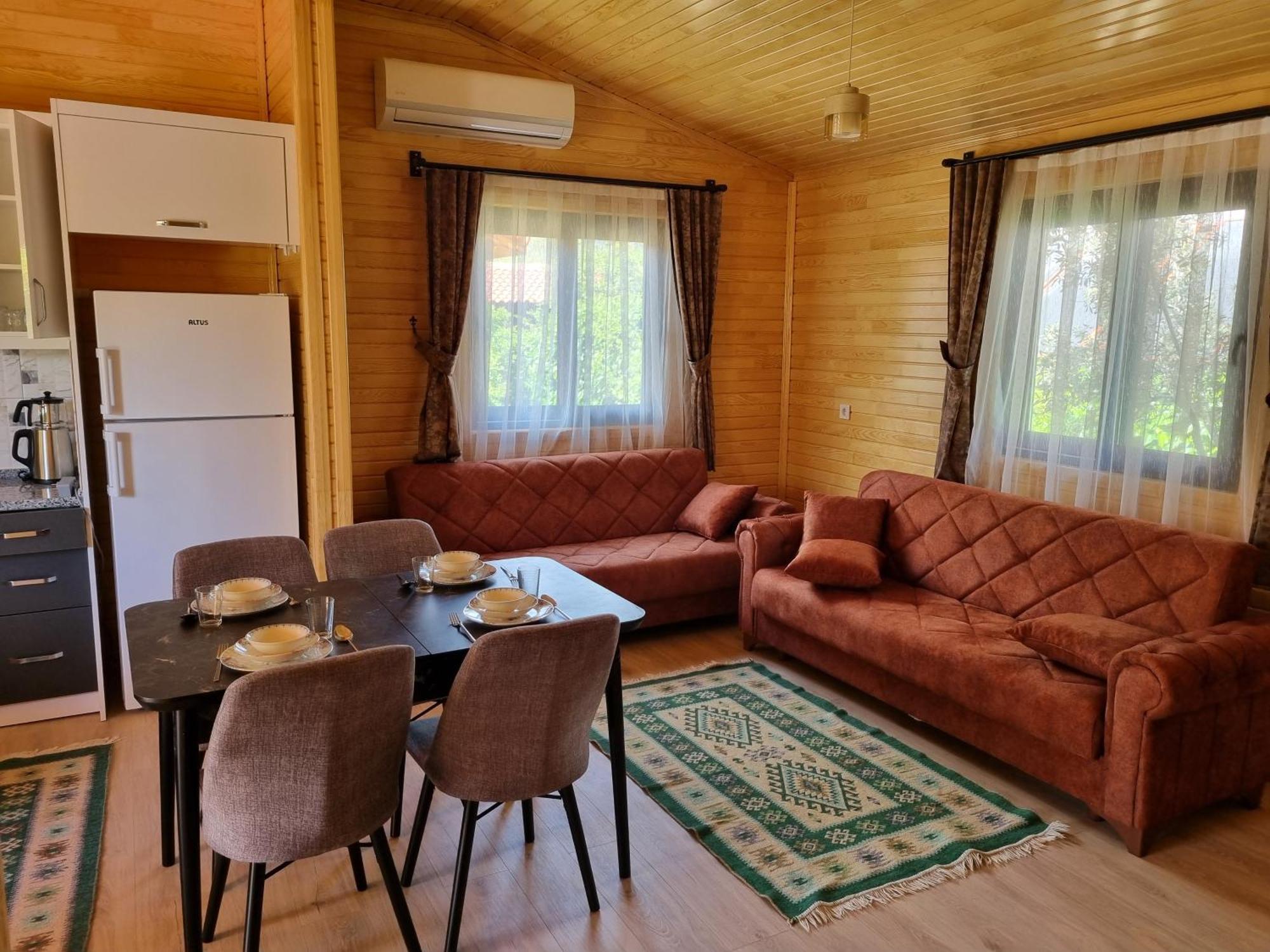 Ugur Pansiyon Bungalows Çıralı Kültér fotó
